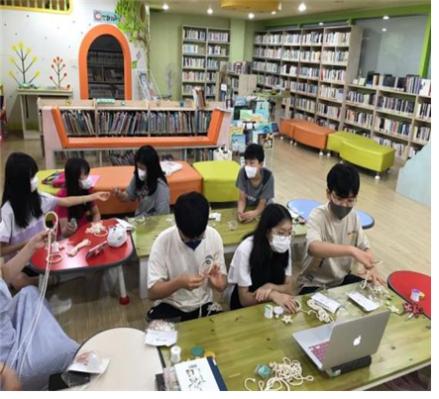 일동한신꿈나무작은도서관에서 운영한 2022년 청소년 프로그램.